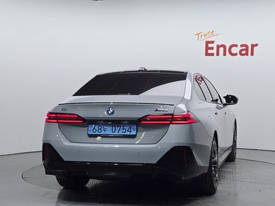 2024 BMW I5 — фото 4
