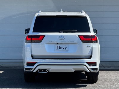 TOYOTA LAND CRUISER 300 - 6