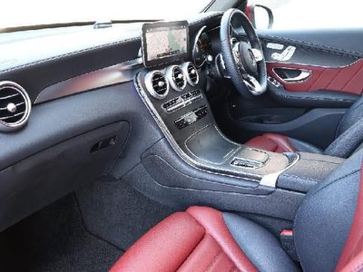 MERCEDES-BENZ GLC - 2