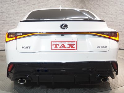 LEXUS IS - 8