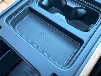 LAND ROVER DEFENDER - 10