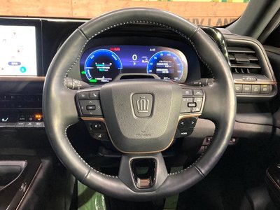 TOYOTA CROWN SPORT - 8