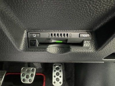 TOYOTA GR YARIS - 10