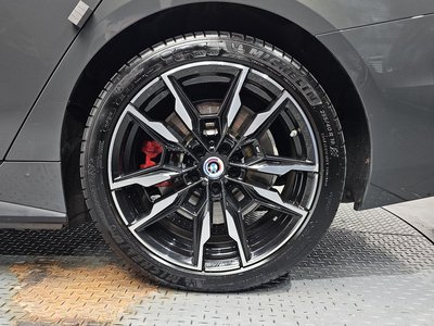 BMW I4 - 8