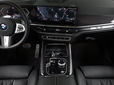 2026 BMW X7 — миниатюра 20
