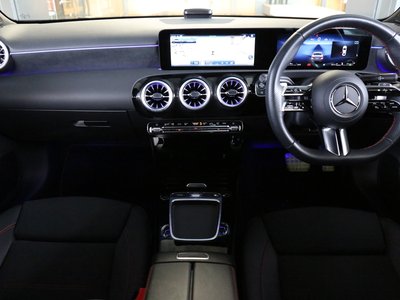 MERCEDES-BENZ A-CLASS - 10