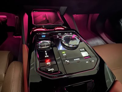 2025 BMW I5 — фото 9