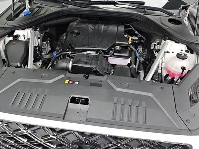 صورة 7 لـ 2025 Genesis GV70