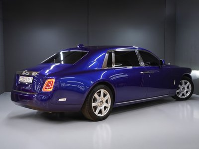ROLLS-ROYCE PHANTOM - 4