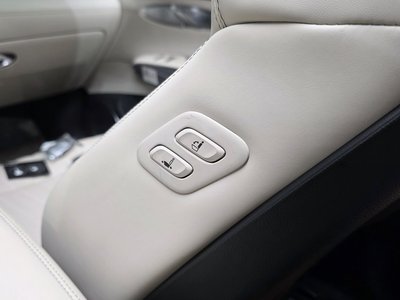 2023 Genesis GV70 thumbnail 31