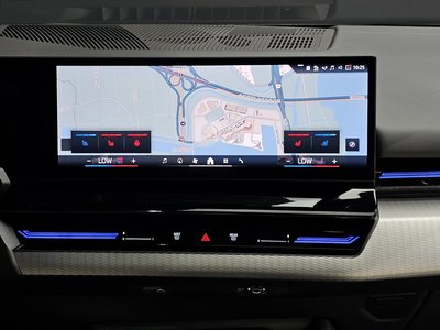 صورة مصغرة 15 لـ 2024 BMW 5 SERIES