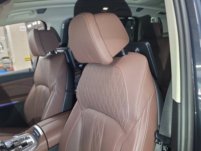 2022 BMW X7 photo 8