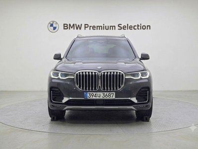 2022 BMW X7 photo 2