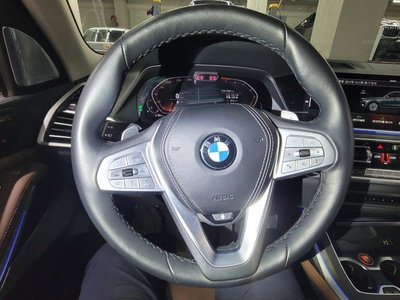 2022 BMW X7 photo 7