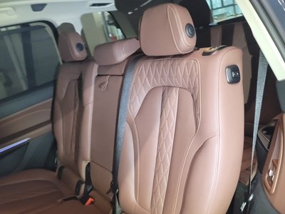 2022 BMW X7 photo 9