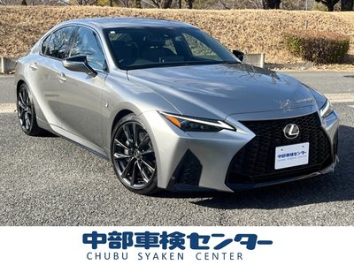 LEXUS IS - 1