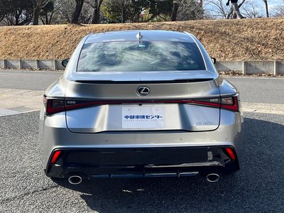 LEXUS IS - 9