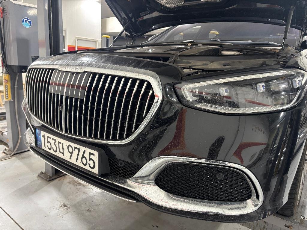 MERCEDES-BENZ S-CLASS - View 1