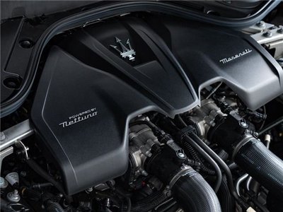 2024 Maserati GRANTURISMO photo 8