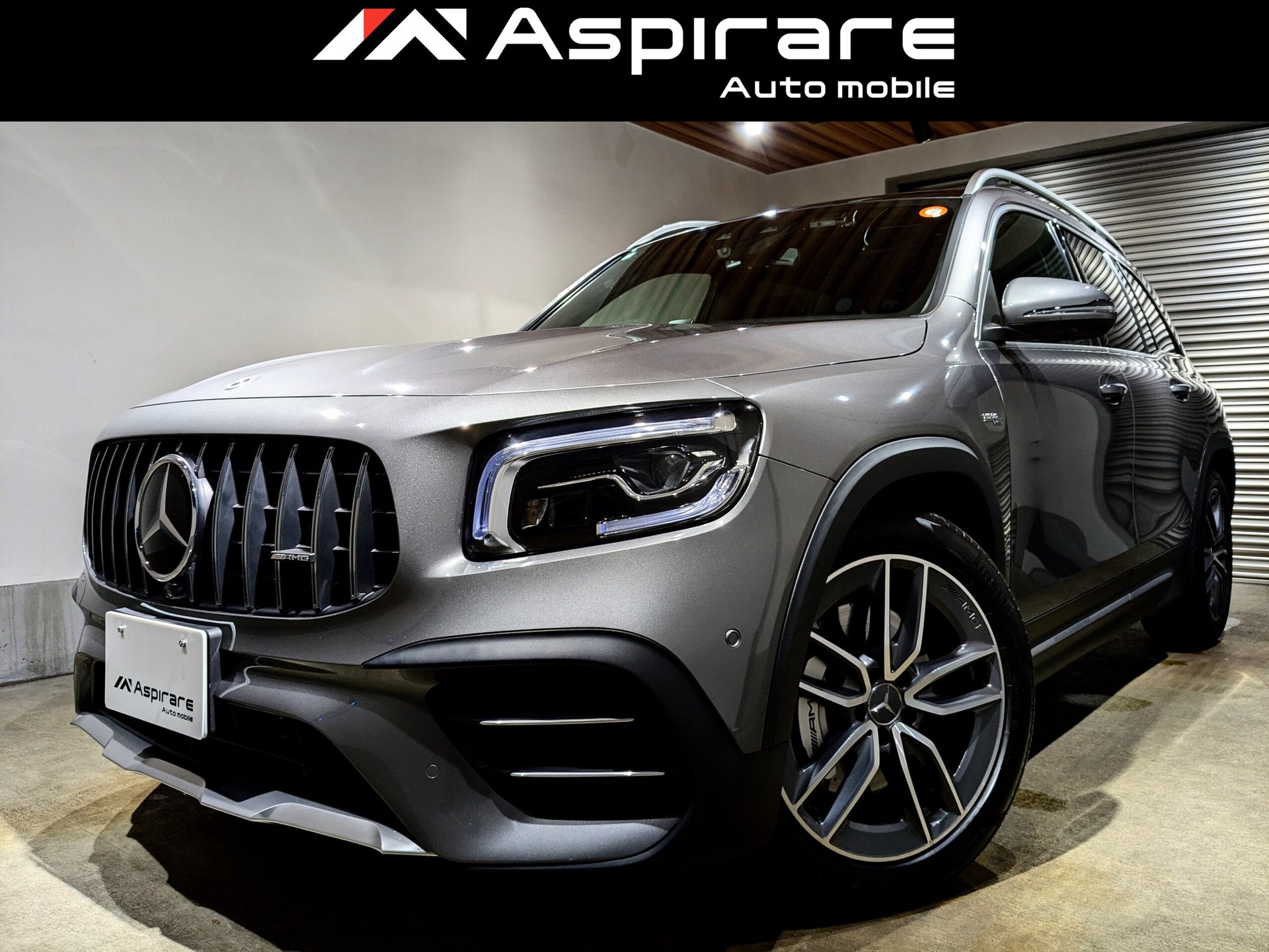 MERCEDES-BENZ GLB AMG - View 1