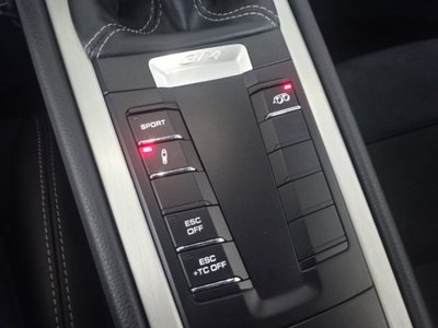 صورة مصغرة 26 لـ 2016 Porsche CAYMAN