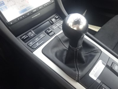 صورة مصغرة 28 لـ 2016 Porsche CAYMAN