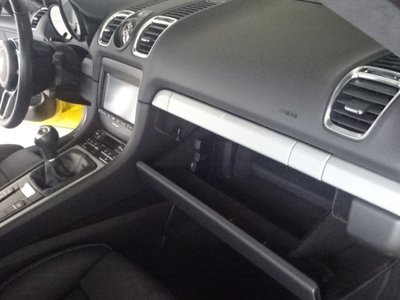 صورة مصغرة 30 لـ 2016 Porsche CAYMAN