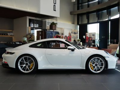 PORSCHE 911 - 4