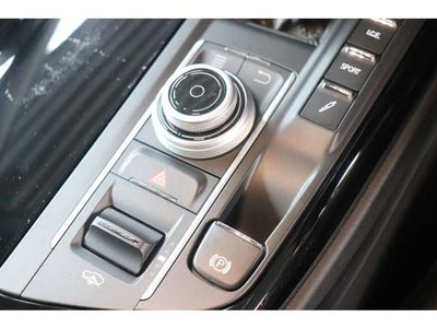 صورة مصغرة 61 لـ 2019 Maserati LEVANTE