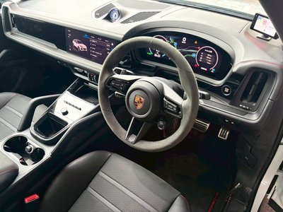 2025 Porsche CAYENNE 缩略图 28