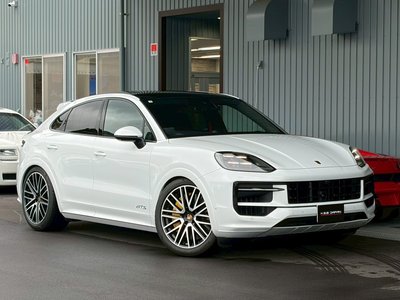 2025 Porsche CAYENNE 照片 3