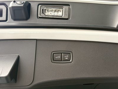 2025 Porsche CAYENNE 缩略图 76