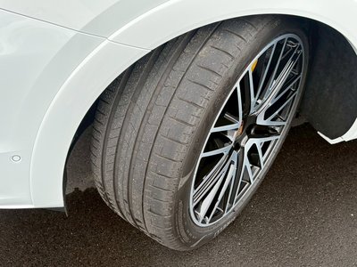 2025 Porsche CAYENNE 缩略图 27