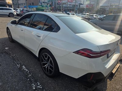 BMW 5 SERIES - 7