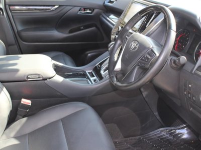TOYOTA ALPHARD - 7