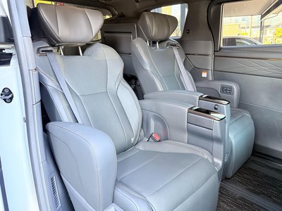 2025 Toyota ALPHARD thumbnail 26