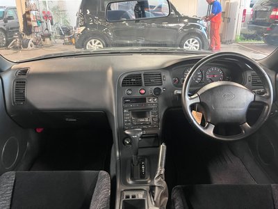 NISSAN SKYLINE COUPE - 4