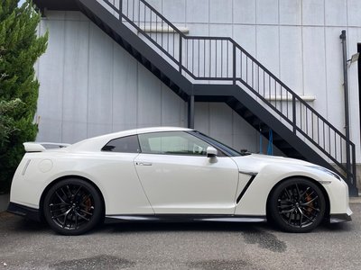 NISSAN GT-R - 7