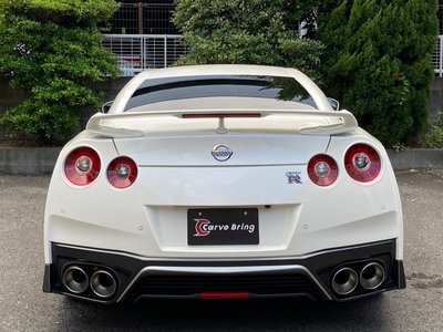 NISSAN GT-R - 10