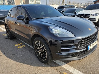 PORSCHE MACAN - 7