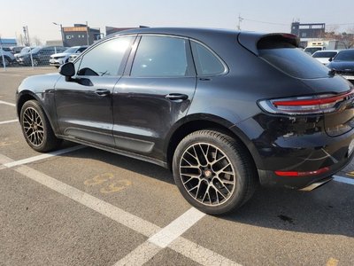 PORSCHE MACAN - 2