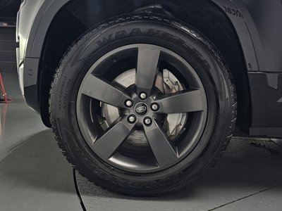 LAND ROVER DEFENDER - 6