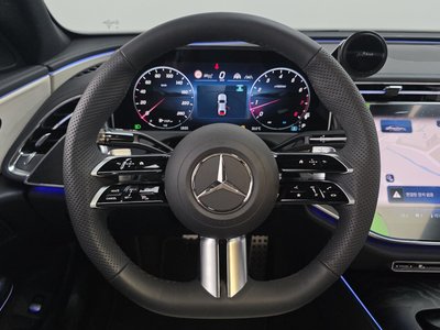2026 Mercedes-BENZ E-CLASS thumbnail 22