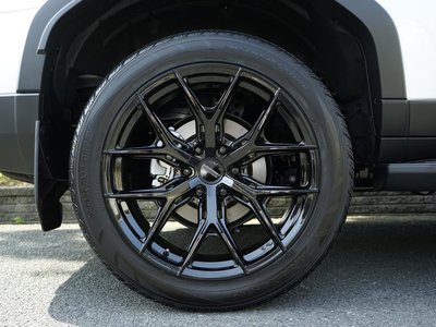 2025 LEXUS GX photo 8