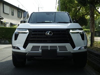 2025 LEXUS GX photo 5