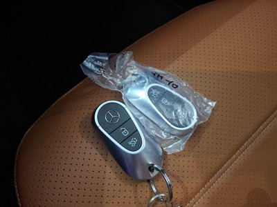 2025 MERCEDES-BENZ C-CLASS — миниатюра 14