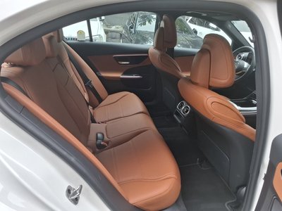 2025 MERCEDES-BENZ C-CLASS — миниатюра 11