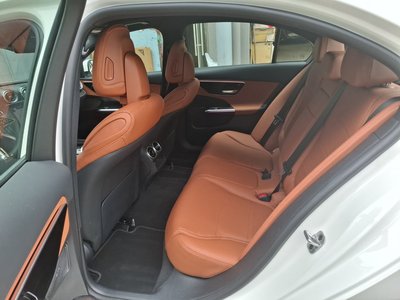2025 MERCEDES-BENZ C-CLASS — миниатюра 12