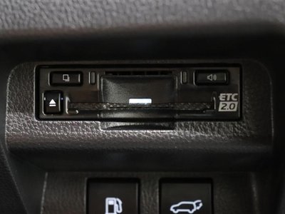 TOYOTA CROWN SPORT - 10