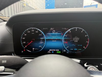 صورة 9 لـ 2022 Mercedes-BENZ GT AMG